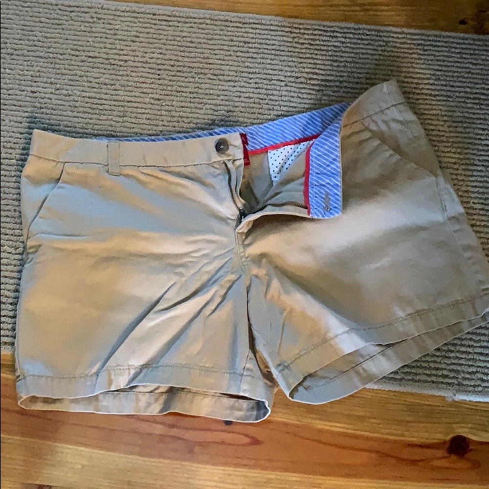 Women’s Khaki shorts (3 inch inseem)